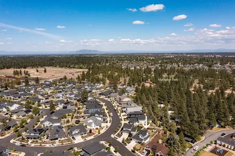 61022 SE Light Peak Drive Bend OR 97702