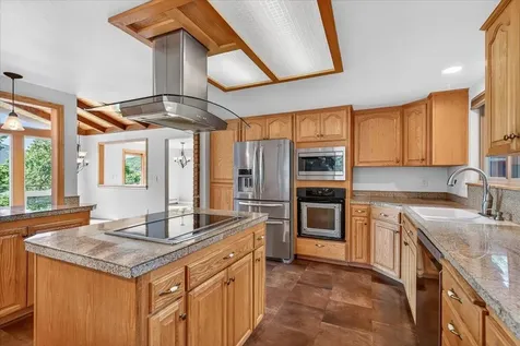 1568 Angelcrest Drive Medford OR 97504