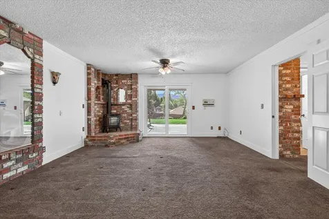 1568 Angelcrest Drive Medford OR 97504