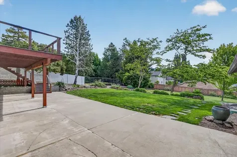 1568 Angelcrest Drive Medford OR 97504