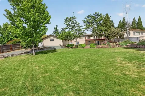 1568 Angelcrest Drive Medford OR 97504