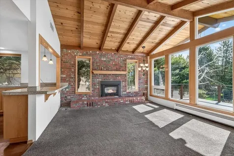 1568 Angelcrest Drive Medford OR 97504