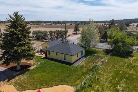 21298 SW Young Avenue Bend OR 97701