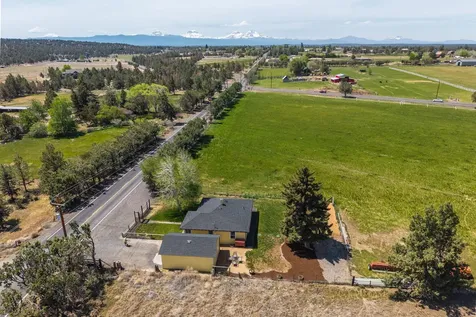 21298 SW Young Avenue Bend OR 97701