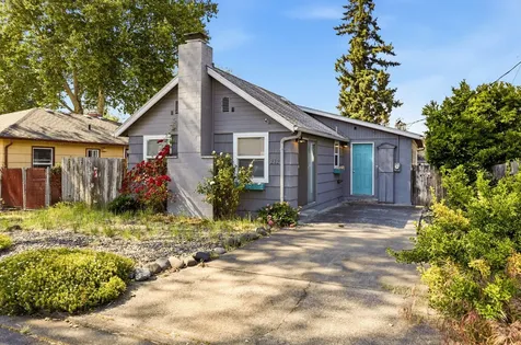 212 Ogara Street Medford OR 97501