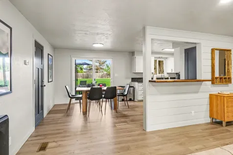 109 Vincent Avenue Central Point OR 97502