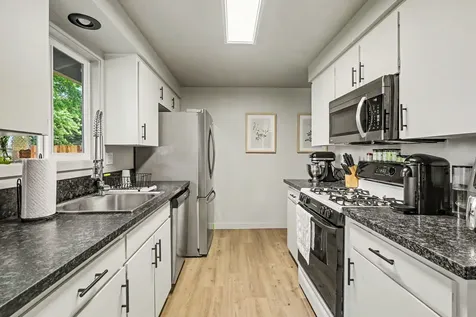 109 Vincent Avenue Central Point OR 97502