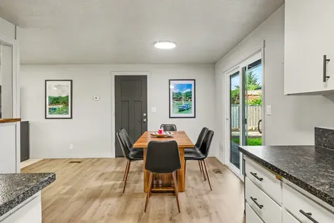 109 Vincent Avenue Central Point OR 97502