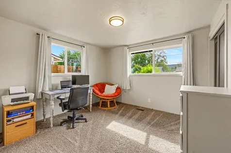 109 Vincent Avenue Central Point OR 97502