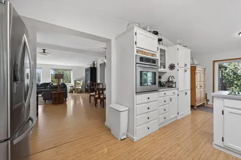 1624 SE Bronzewood Avenue Bend OR 97702