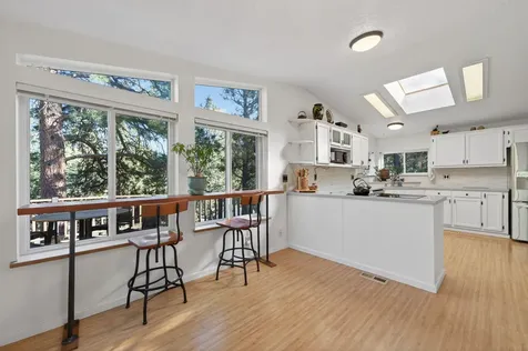 1624 SE Bronzewood Avenue Bend OR 97702