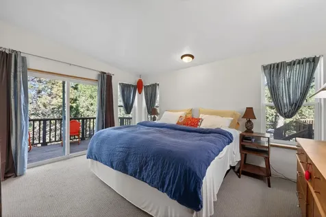 1624 SE Bronzewood Avenue Bend OR 97702