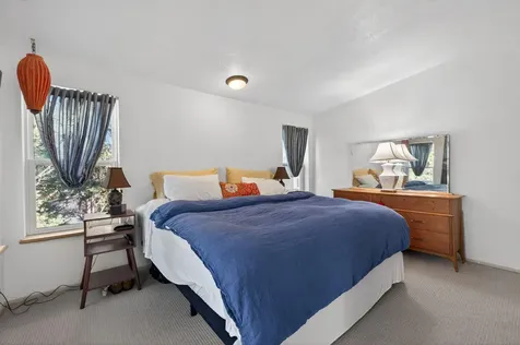 1624 SE Bronzewood Avenue Bend OR 97702