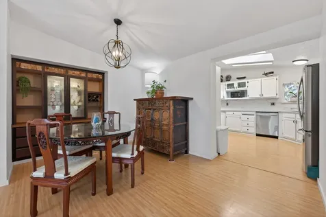 1624 SE Bronzewood Avenue Bend OR 97702