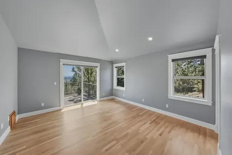 2409 NW Hillpine Court Bend OR 97703