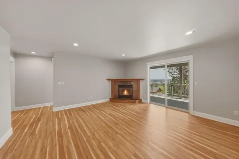 2409 NW Hillpine Court Bend OR 97703