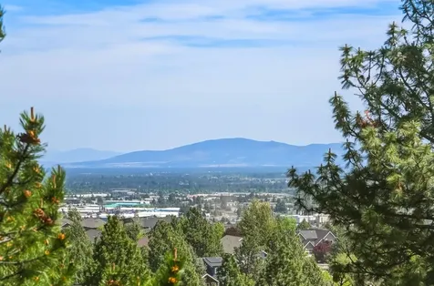 2409 NW Hillpine Court Bend OR 97703