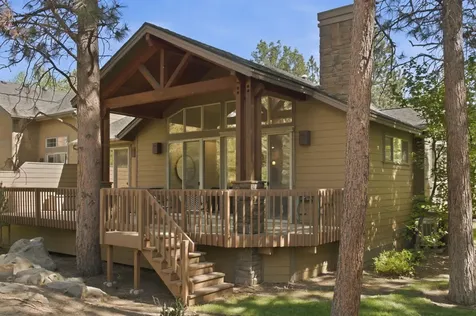 2550 NW Locke Court Bend OR 97703