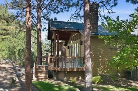 2550 NW Locke Court Bend OR 97703
