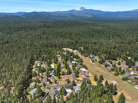 26334 SW Metolius Meadows Drive Camp Sherman OR 97730