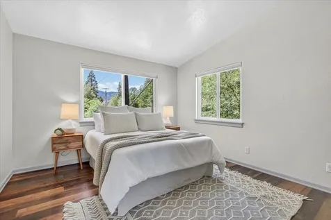 423 Fielder Lane Grants Pass OR 97526