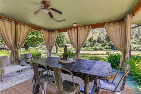 423 Fielder Lane Grants Pass OR 97526