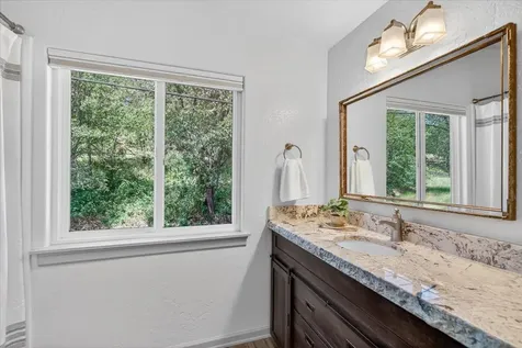 423 Fielder Lane Grants Pass OR 97526