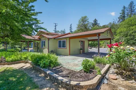 423 Fielder Lane Grants Pass OR 97526
