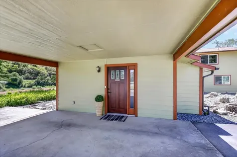 423 Fielder Lane Grants Pass OR 97526