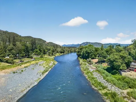 423 Fielder Lane Grants Pass OR 97526
