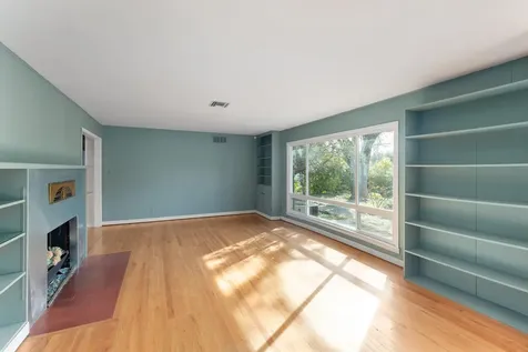 1502 NW Lawnridge Avenue Grants Pass OR 97526