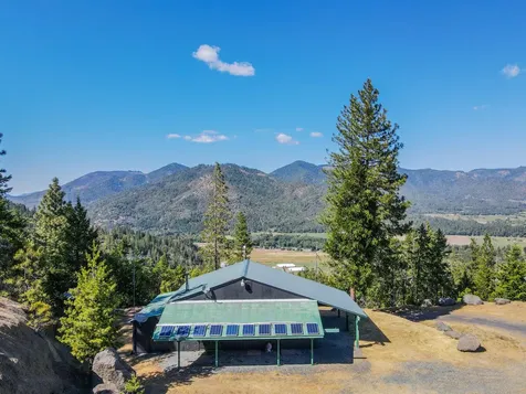 567 Woody Acres Drive Williams OR 97544