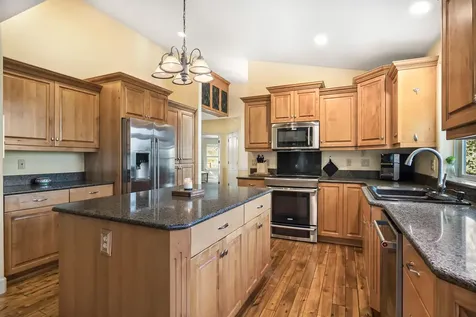 66530 Ponderosa Loop Bend OR 97703