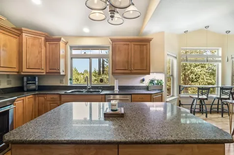 66530 Ponderosa Loop Bend OR 97703