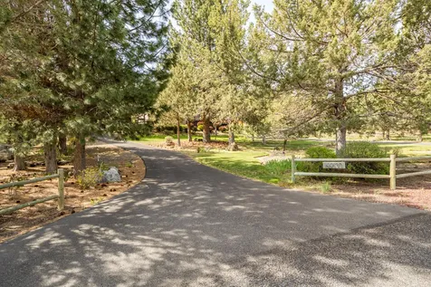66530 Ponderosa Loop Bend OR 97703