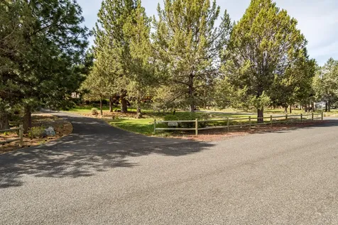 66530 Ponderosa Loop Bend OR 97703