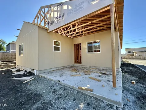 315 E Rapp Road Talent OR 97540