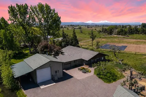 1350 NE Yucca Avenue Redmond OR 97756