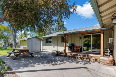1350 NE Yucca Avenue Redmond OR 97756