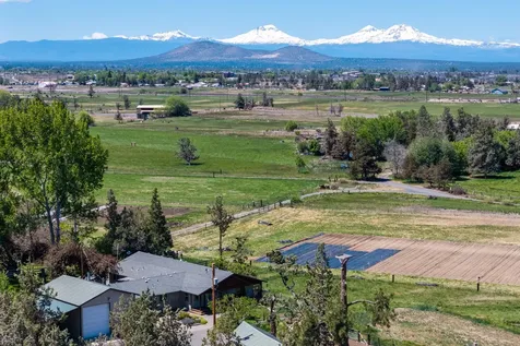 1350 NE Yucca Avenue Redmond OR 97756
