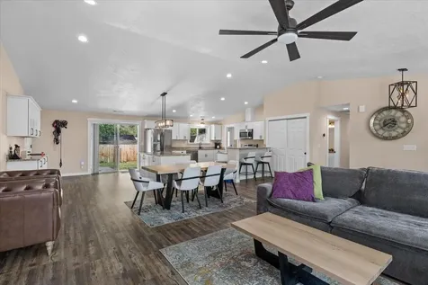 20 Penny Court Shady Cove OR 97539
