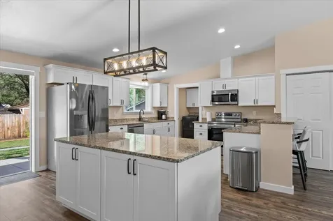 20 Penny Court Shady Cove OR 97539