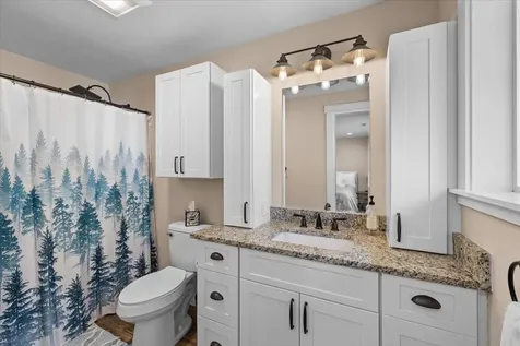 20 Penny Court Shady Cove OR 97539