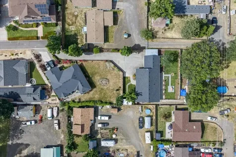 20 Penny Court Shady Cove OR 97539