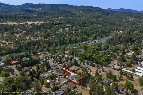 20 Penny Court Shady Cove OR 97539