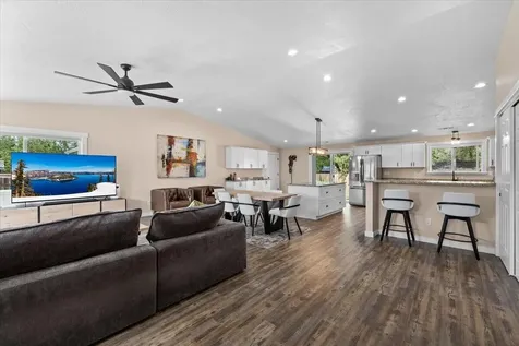 20 Penny Court Shady Cove OR 97539
