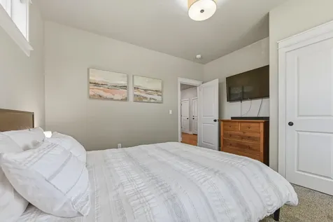60320 Sage Stone Loop Bend OR 97702