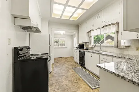 29 Summit Avenue Medford OR 97501