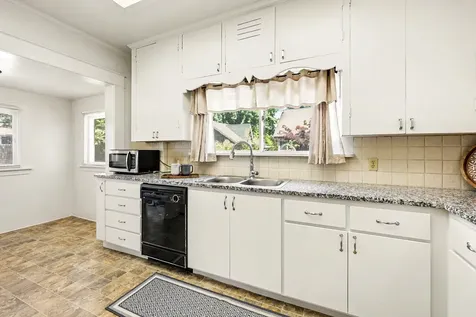 29 Summit Avenue Medford OR 97501