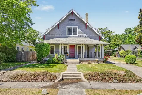 29 Summit Avenue Medford OR 97501